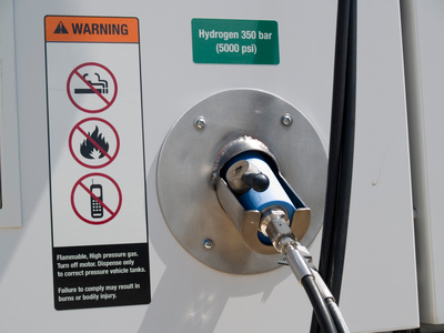 abastecimento do carro h2 com fuel cell